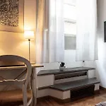 Ponte Vecchio Prestige Apartment